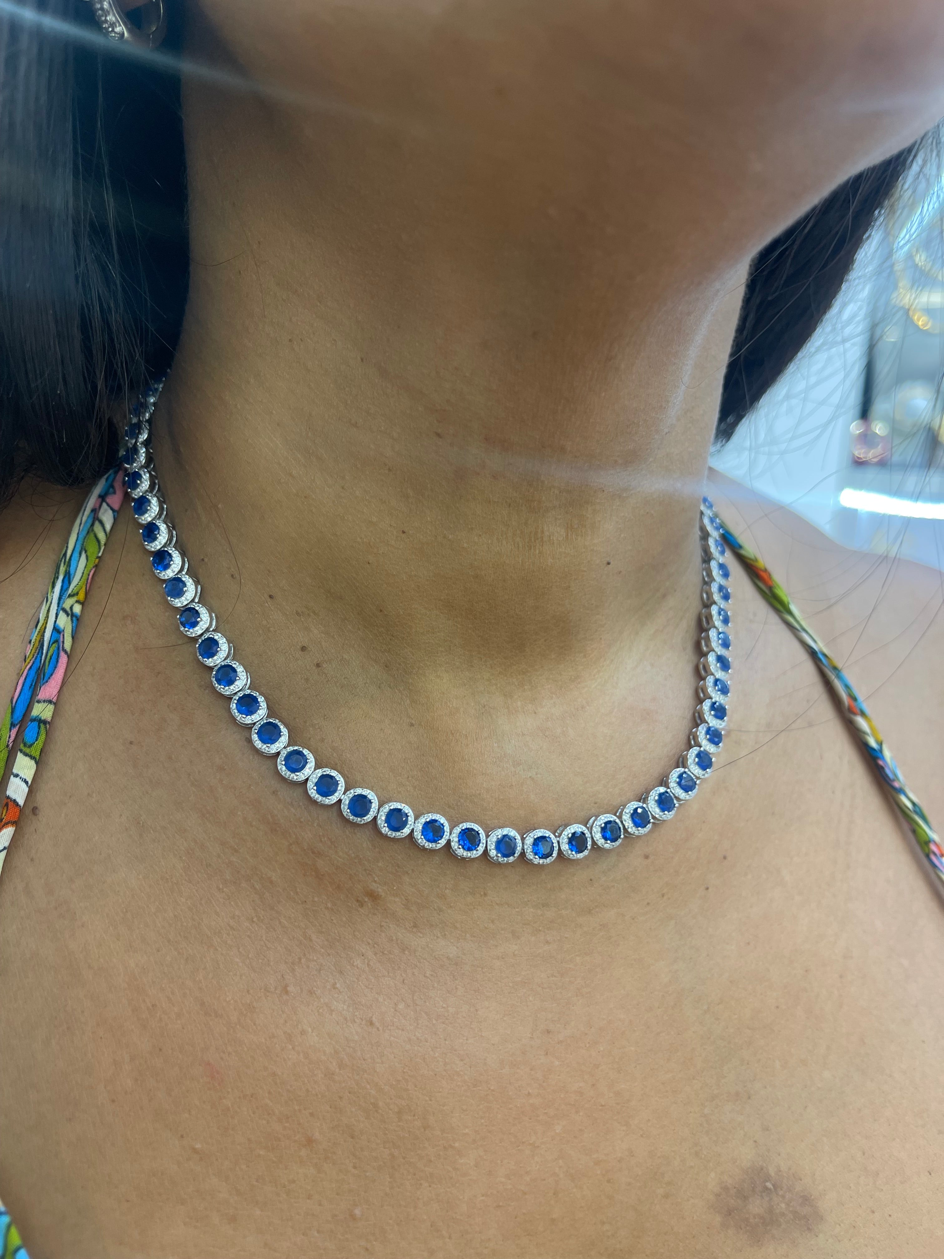 COLLANA IN ARGENTO E ZIRCONI