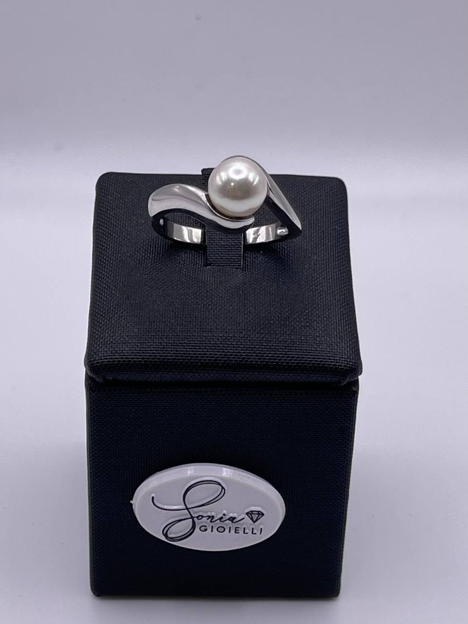 ANELLO IN ORO BIANCO E PERLA GIAPPONESE