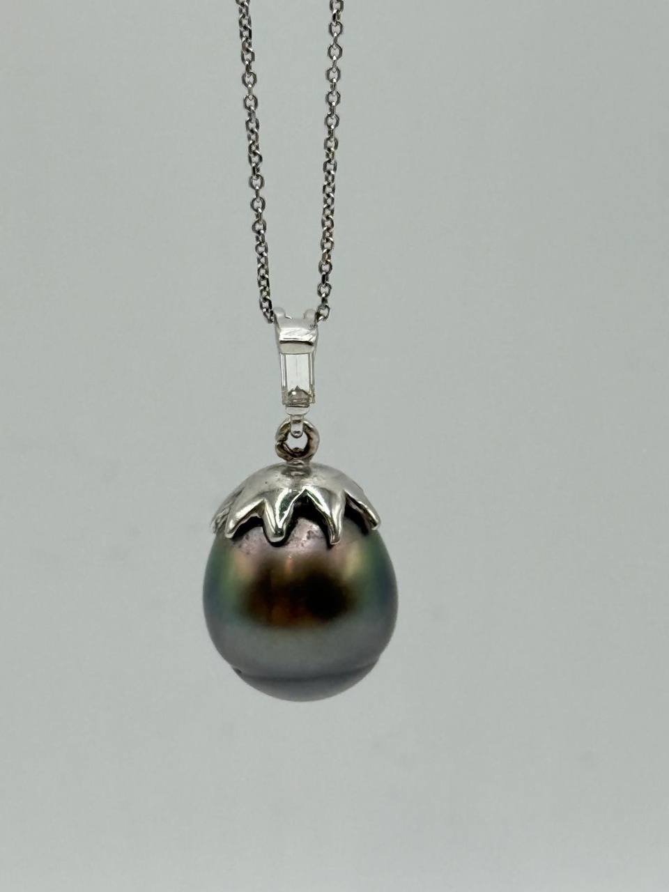 COLLANA CIONDOLO IN ORO BIANCO E PERLA TAHITI