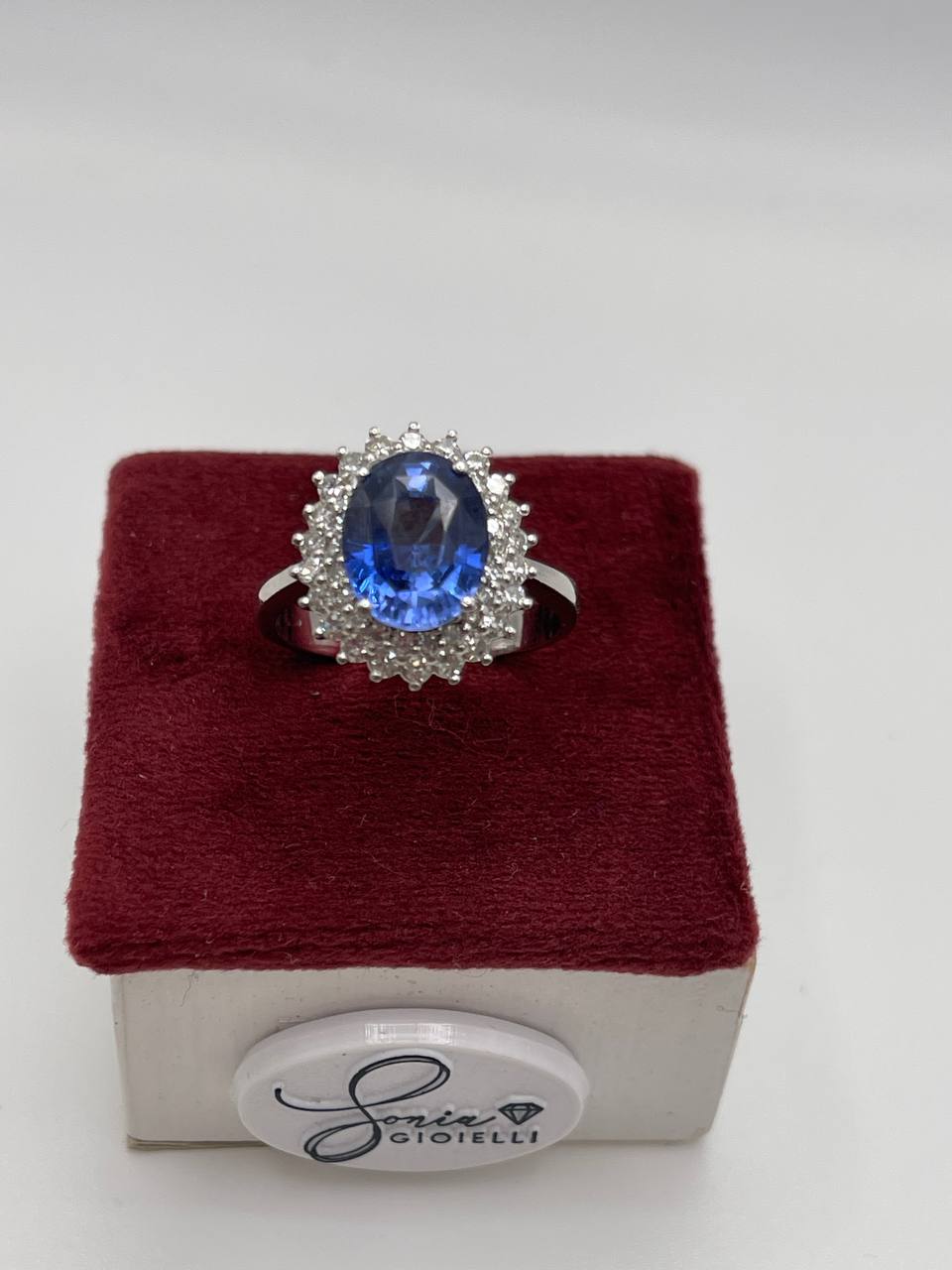 ANELLO IN ORO BIANCO E ZAFFIRO PRINCESS