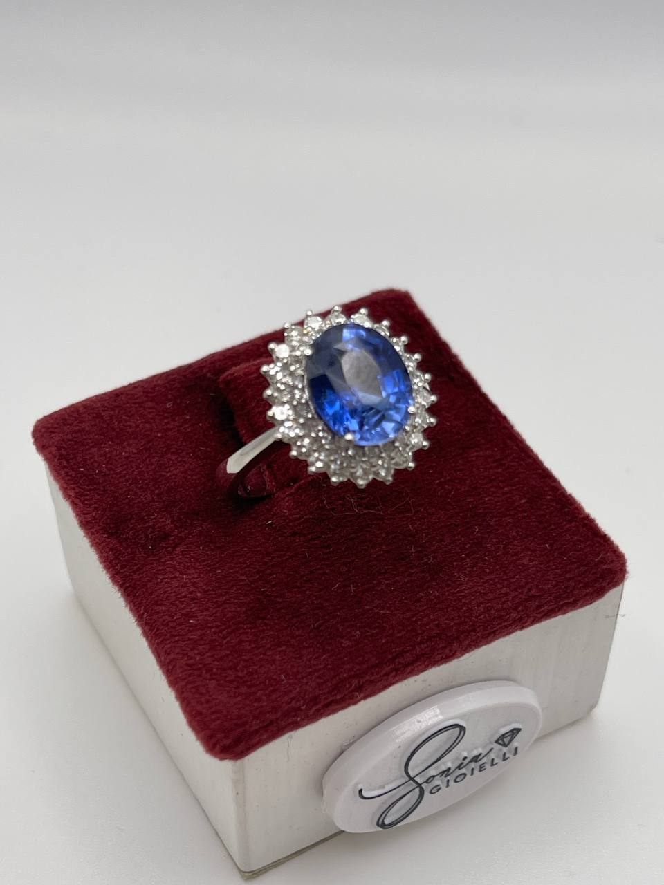 ANELLO IN ORO BIANCO E ZAFFIRO PRINCESS