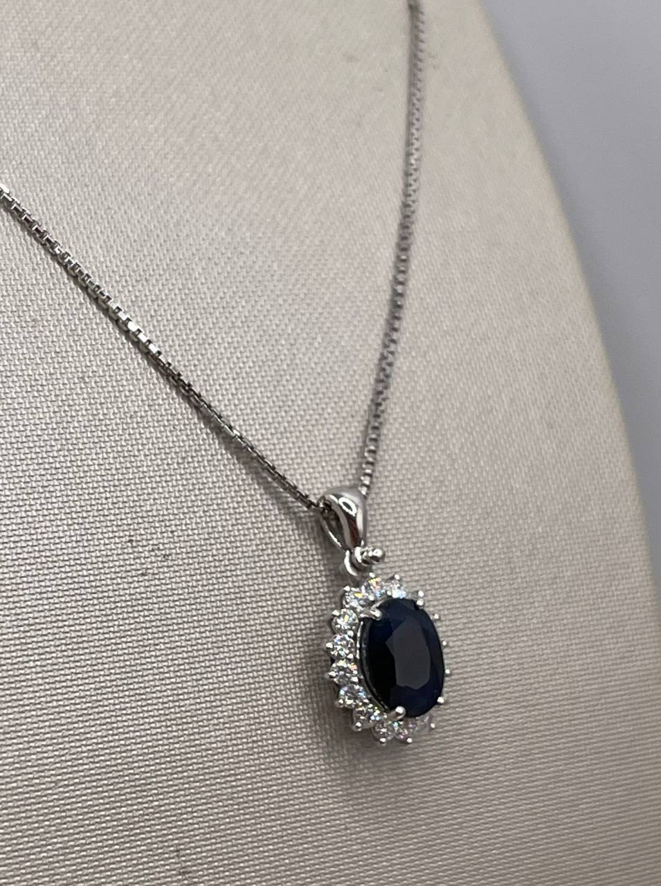 COLLANA IN ORO E ZAFFIRO