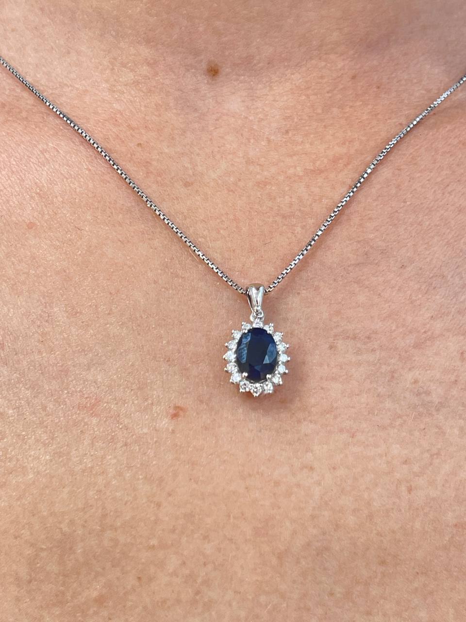 COLLANA IN ORO E ZAFFIRO