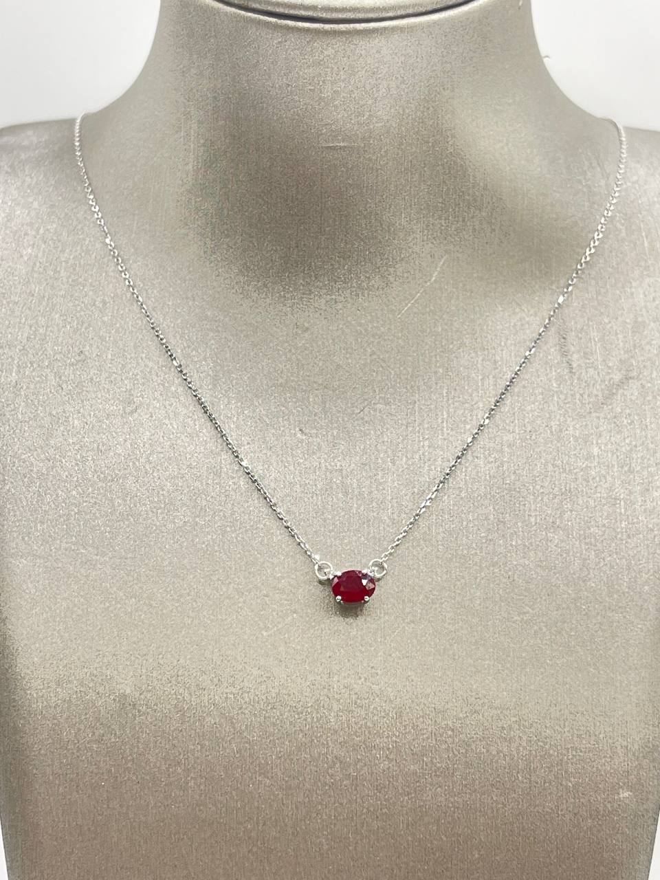 COLLANA IN ORO E RUBINO