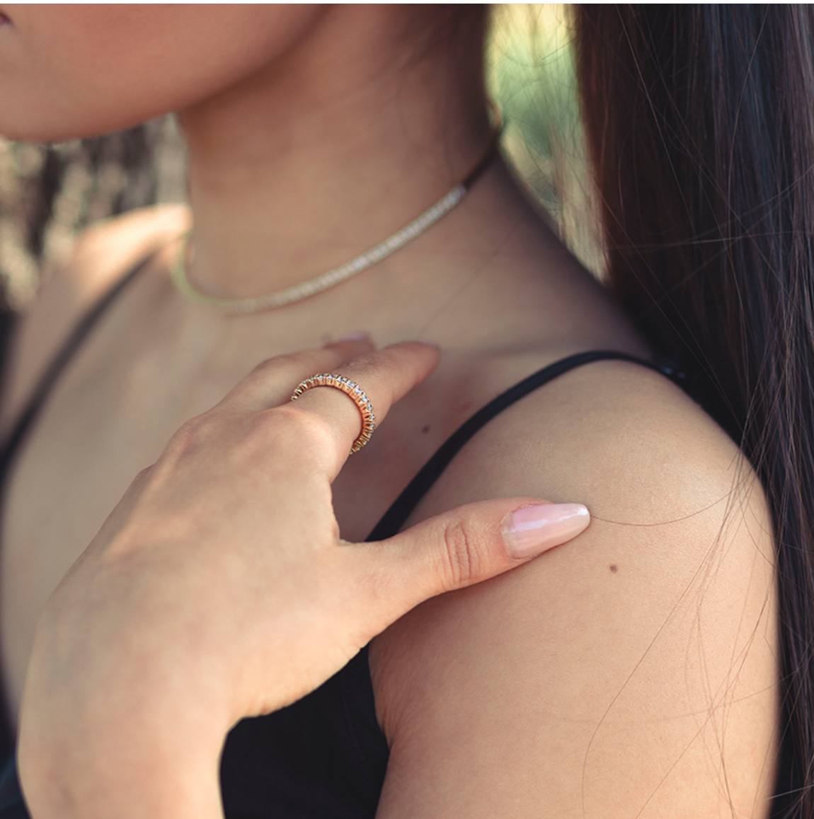 ANELLO IN ORO RIVIERE ELASTICHE CON DIAMANTI