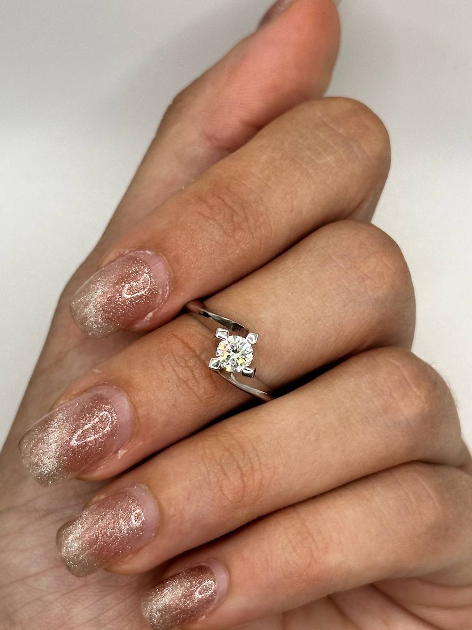 ANELLO SOLITARIO IN ORO E DIAMANTE CENTRALE