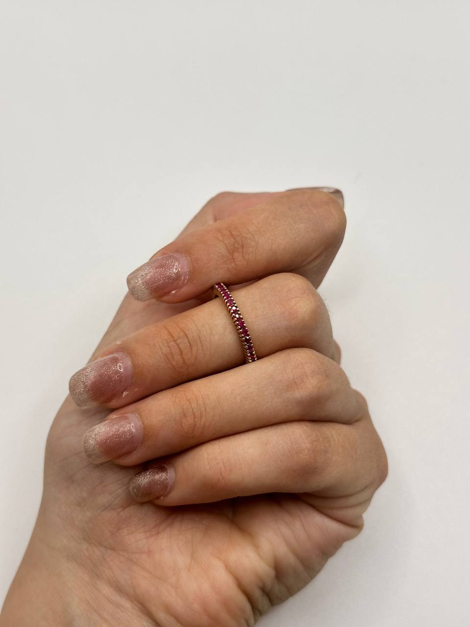 ANELLO VERETTA IN ORO ROSA E RUBINI